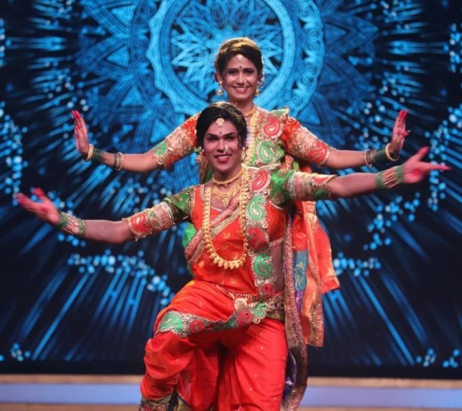 Yogita Chavan (standing) during her guest performance at Dholkichya Talavar (2023)
