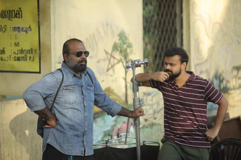 Chemban Vinod Jose (left) on the sets of the film Bheemante Vazhi (2021)