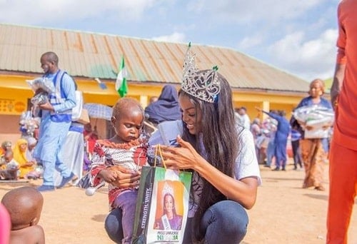 Chidimma Adetshina with kids
