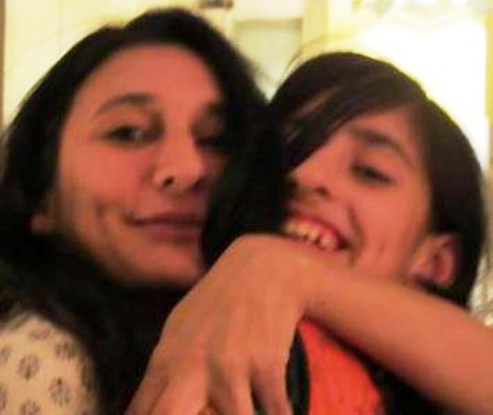 Childhood picture of Dot aka Aditi Saigal with her mother, Shena Gamat