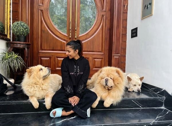 Chitralekha Sen with her pet dogs