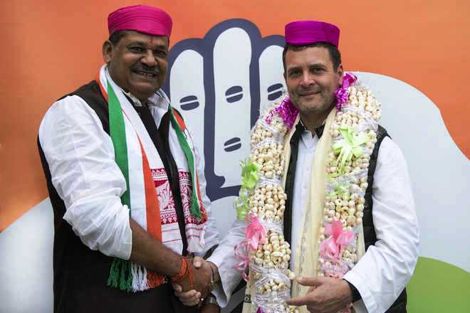 Congress president Rahul Gandhi and Kirti Azad