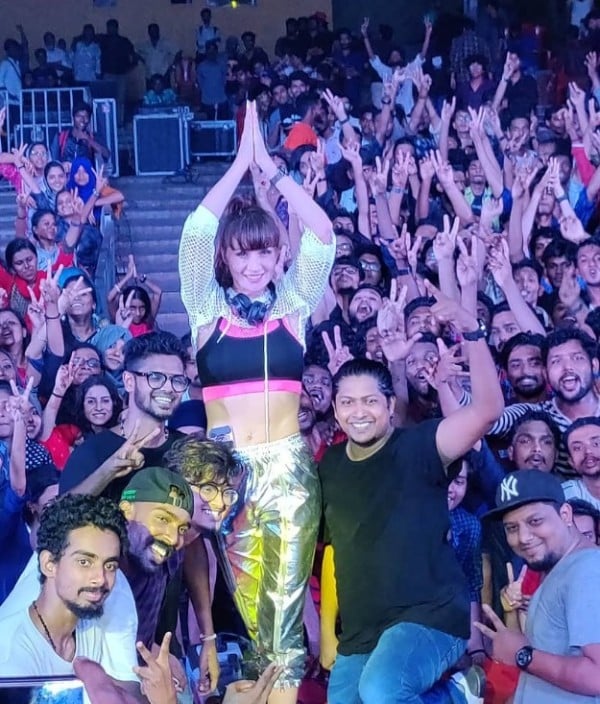 DJ Sibin Benjamin (black Tshirt) during a concert at the Nishagandhi Theater in Thiruvananthapuram, Kerala in 2019