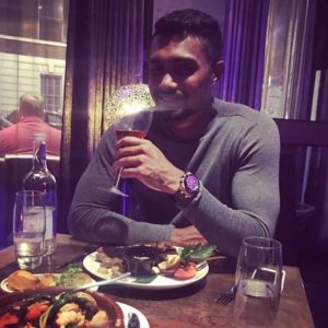 Danushka Gunathilaka drinking alcohol