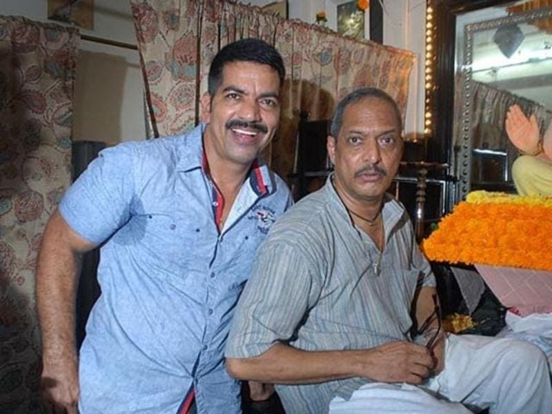 Daya Nayak (left) with the Indian actor Nana Patekar during the shoot of the Hindi crime drama film titled 