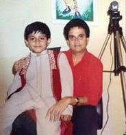 Deepak Saroj with Satyanand Master