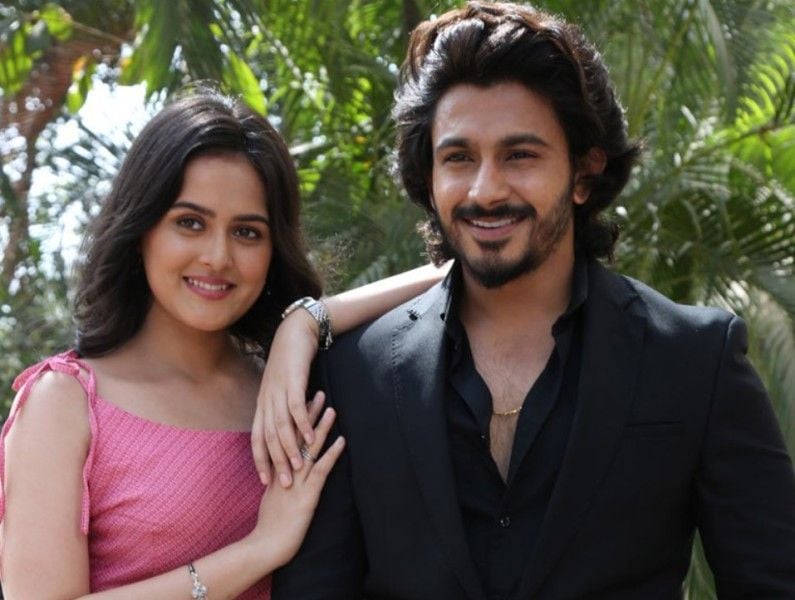 Deepak Saroj with Tanvi Negi (left)