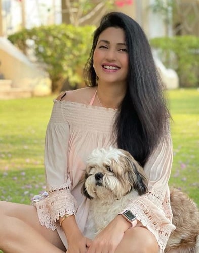 Deepti Bhatnagar and her pet dog