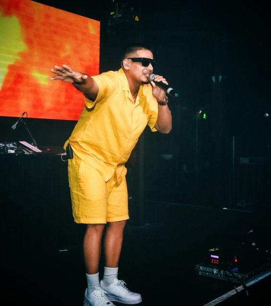 Dhanda Nyoliwala during one of his live shows in Melbourne, Australia