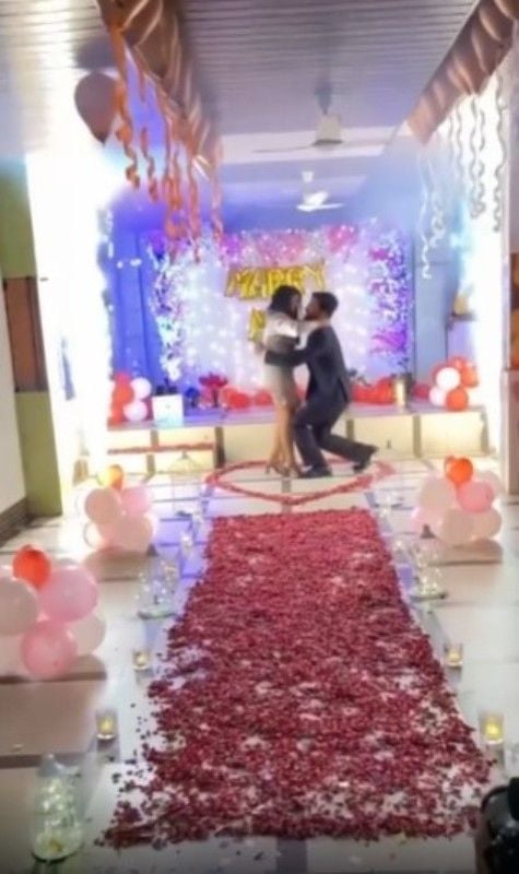 Dhawan proposing to Sayli