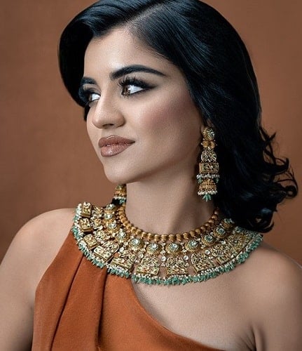 Dhruvi Patel in a photoshoot