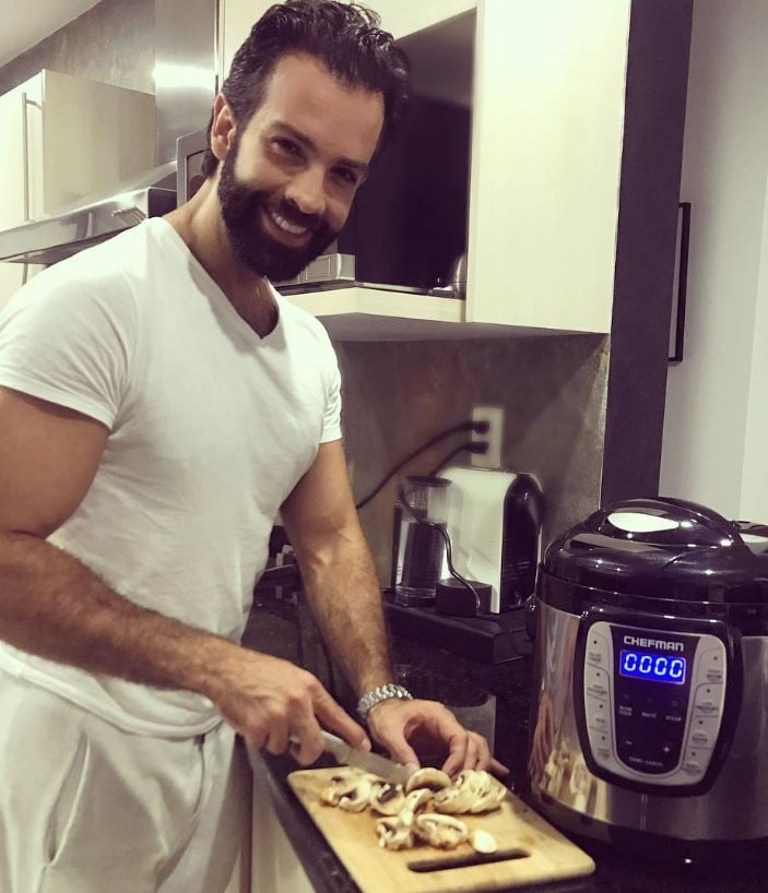 Diego de Erice cooking
