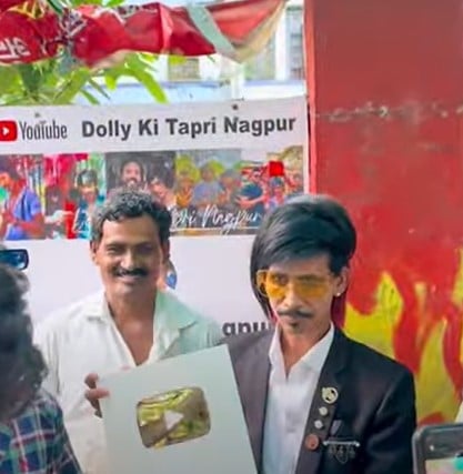 Dolly Chaiwala with YouTube Silver Play Button