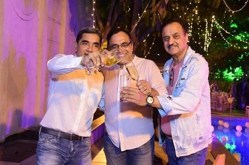 Dr. Rajesh Shah with his friends