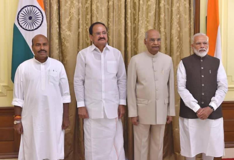 Dr. Virendra Kumar (extreme left) with other leaders of the Bharatiya Janata Party