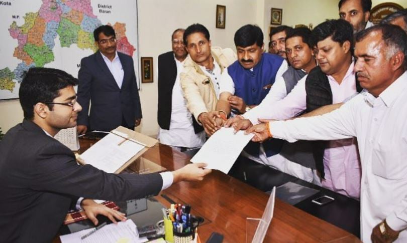 Dushyant Singh meeting the District Magistrate Jhalawar