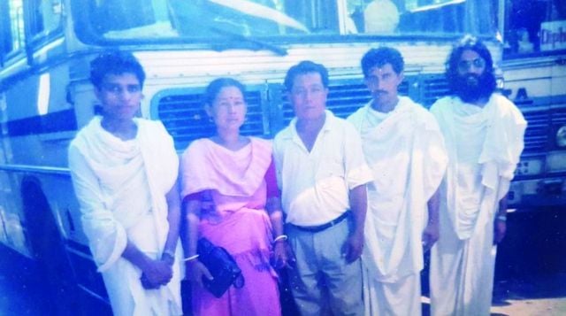 Early image of Acharya Balkrishna (Extreme Left) and Baba Ramdev (Extreme Right)