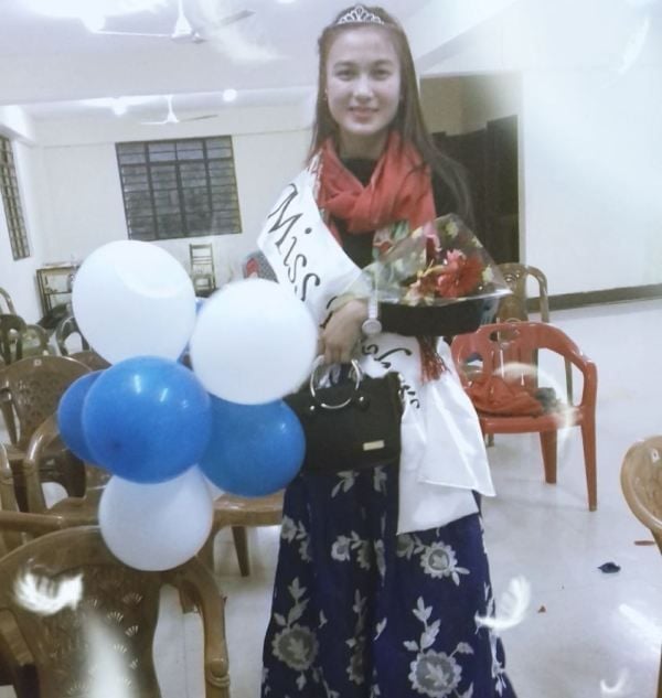 Eksha Kerung won the title of Miss Freshers in her college