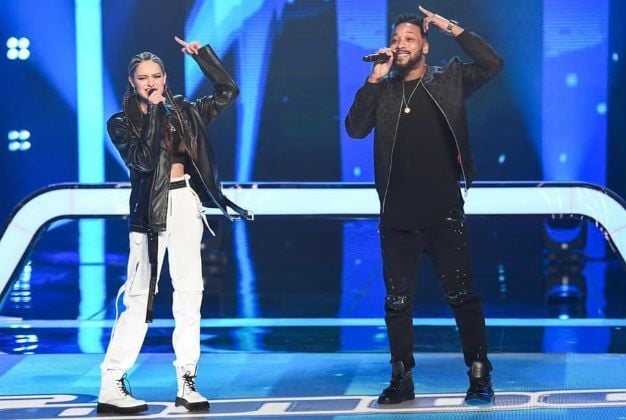 Emily Kuper performing at the Russian reality show, The Voice