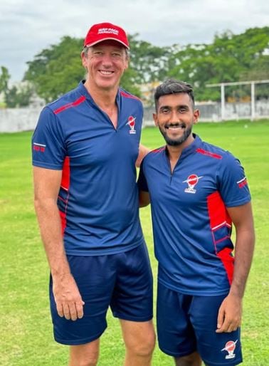 Eshan Malinga with Glenn McGrath (left) when he trained at MRF Pace Academy in India
