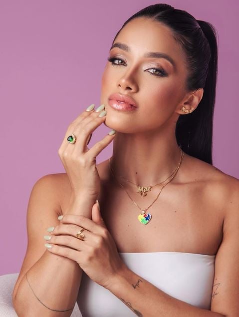 Eva Pacheco in a scene from a video about lifestyle and fashion