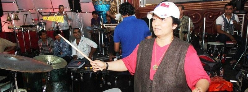 Falguni Pathak - Ta-Thaiyaa