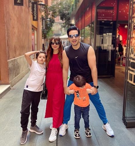 Fatima Effendi with her family on a trip