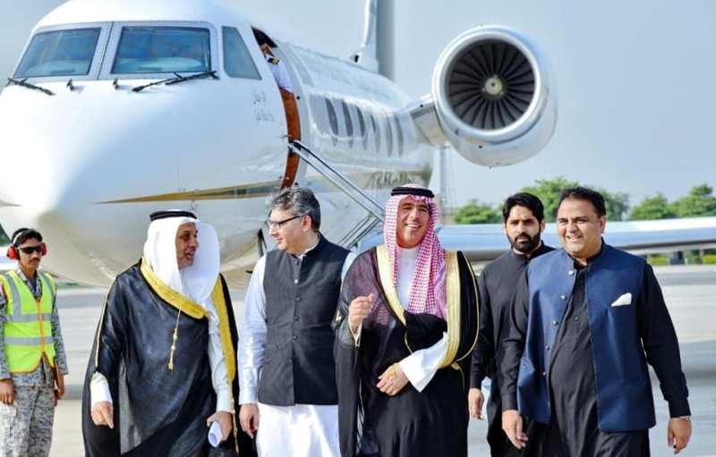 Fawad Chaudhry (extreme right) with foreign dignitaries