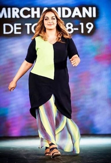 Fizah Khan during modelling