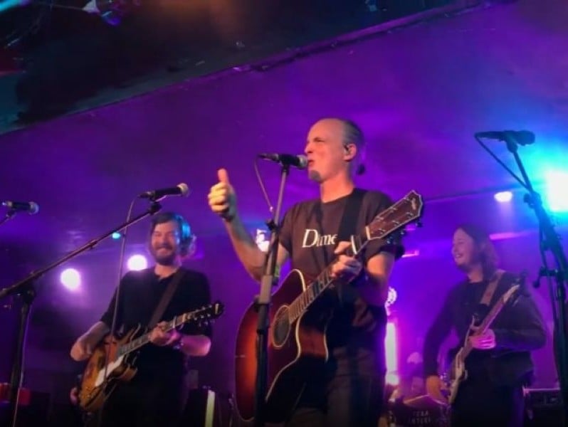 Fran Healy performing with the band, BNQT