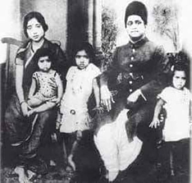 (From Left to Right) Shevanti Mangeshkar (Wife), Asha (on her mother