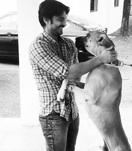 Gashmeer Mahajani With His Pet Dog
