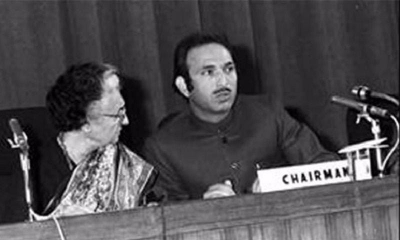 Ghulam Nabi Azad with Indira Gandhi