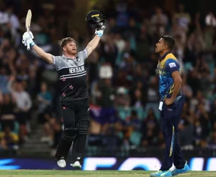 Glenn Phillips celebrating after scoring century against Sri Lanka in the 2022 T20 World Cup