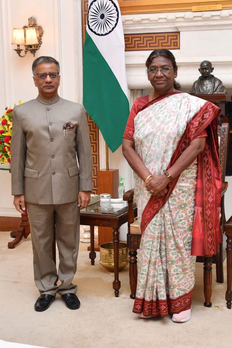 Gopal Baglay with President Droupadi Murmu