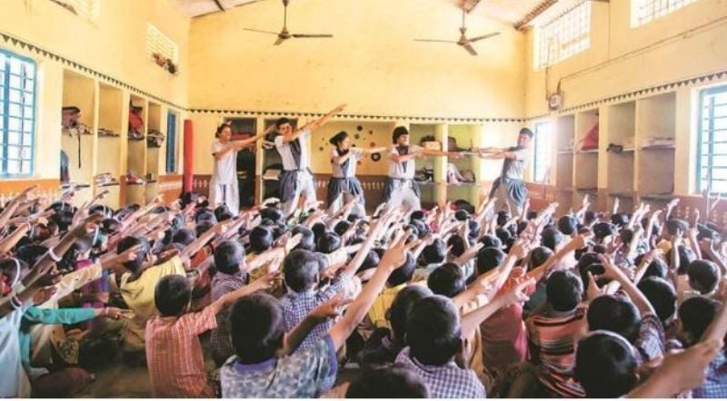 Goshtarang tours schools for performances based on children’s stories
