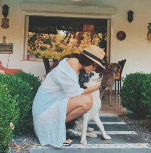 Hande Erçel with his pet dog Niebla