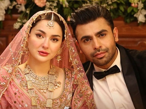 Hania Aamir as Hala in Mere Humsafar (2021)