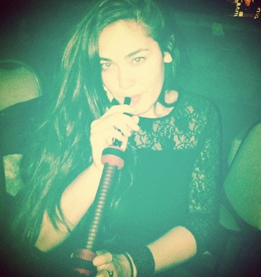 Hannah Koboyashi smoking