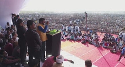 Hanuman Beniwal during a political rally