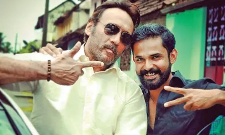 Harikrishnan S. posing for a photo with Bollywood actor Jackie Shroff