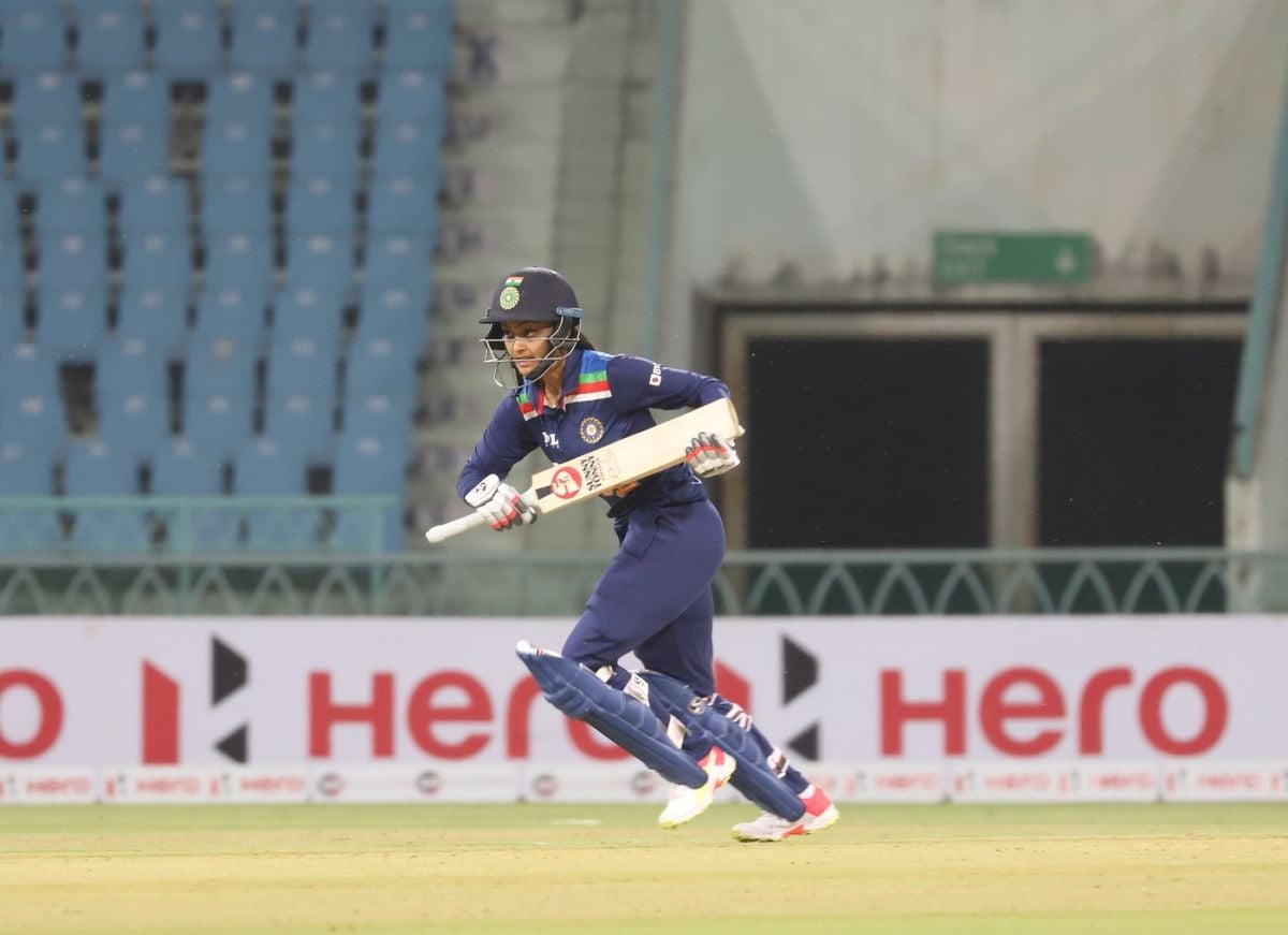 Harleen Deol batting