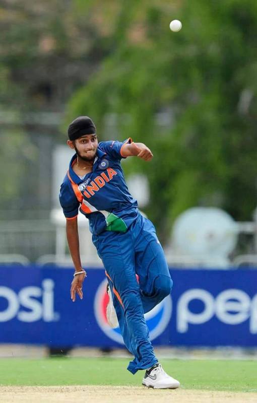 Harmeet Singh Baddhan bowling during a match in the 2012 ICC Under-19 Cricket World Cup