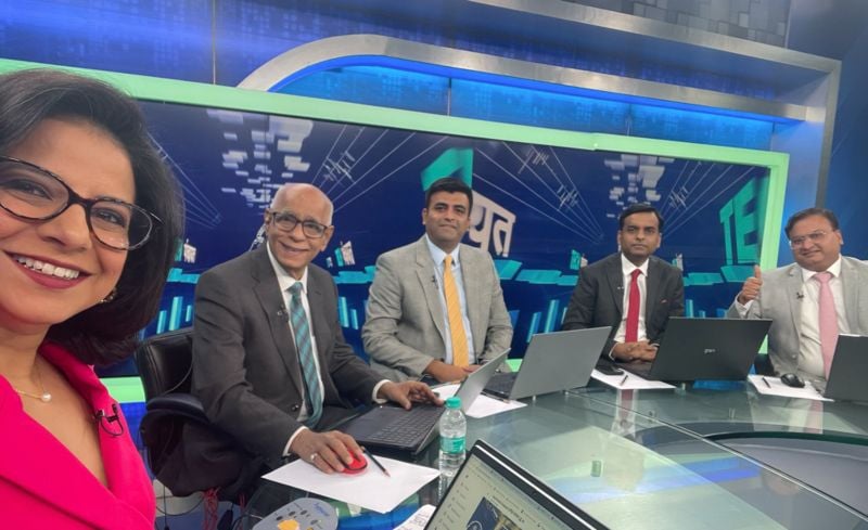 Harshada Sawant (extreme left) during the shoot of the show named 