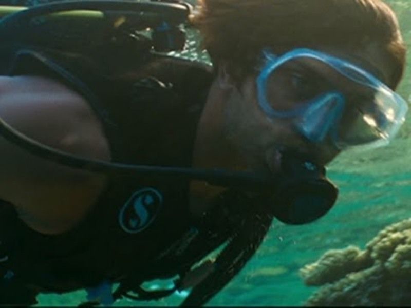 Hrithik Roshan Diving