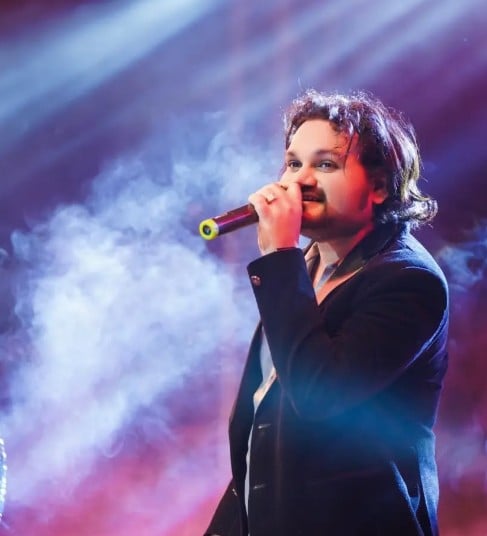 Humane Sagar while performing a live show