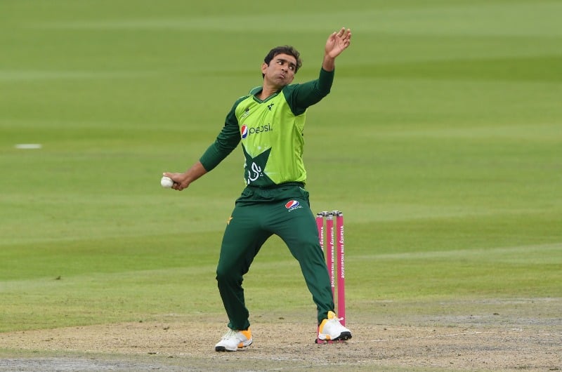 Iftikhar Ahmed bowling in the match against Zimbabwe, when he got his nickname Chacha-e-Cricket