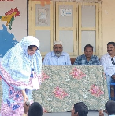 Inseeya Khambati while serving voluntarily at a school