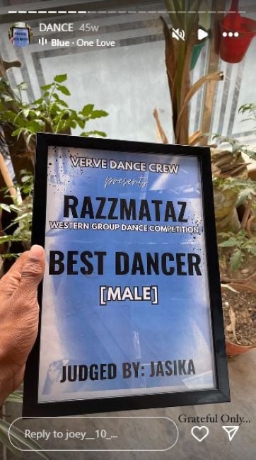 Instagram story of Joel Mathew holding the Best Dancer award