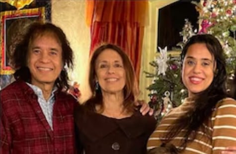 Isabella Qureshi with her parents